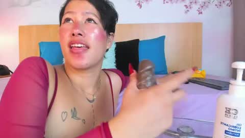 Laura online show from July 2, 2026, 3:23 am