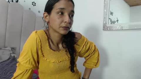 Snapshot of laurablows chatting on May 11, 2026, 1:28 pm Laura online show from May 11, 2026, 1:28 pm