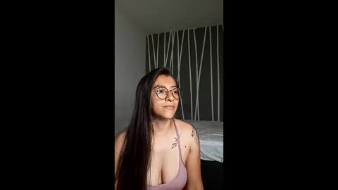 Snapshot of laurag_27 chatting on May 24, 2026, 7:57 am laura online show from May 24, 2026, 7:57 am