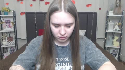 LauraHlot online show from May 15, 2026, 6:59 pm