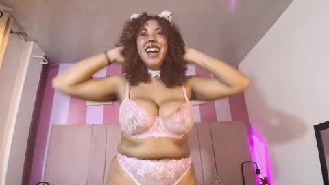 lauraltt online show from October 27, 2025, 12:53 pm