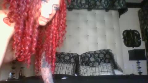 Snapshot of lauralye1983 chatting on February 6, 2025, 8:29 am Lilian Banks online show from February 6, 2025, 8:29 am