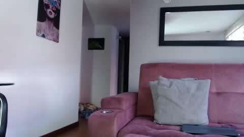 Laura online show from February 26, 2025, 10:20 pm