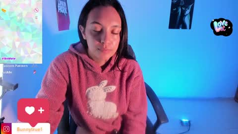 Snapshot of lauraohana chatting on February 8, 2025, 11:55 am lauraohana online show from February 8, 2025, 11:55 am