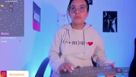 Snapshot of lauraohana chatting on February 13, 2025, 10:34 am lauraohana online show from February 13, 2025, 10:34 am