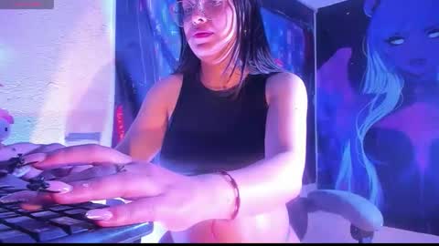 lauraohana online show from January 19, 2026, 11:47 am