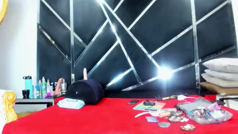 LauraScarlet online show from March 2, 2026, 4:25 am