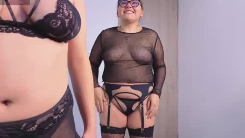 Snapshot of laurasex_21 chatting on May 27, 2026, 9:45 pm Laura online show from May 27, 2026, 9:45 pm