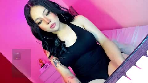 Your sweet Laura online show from January 9, 2026, 2:47 am