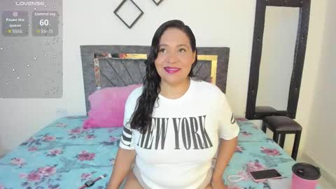 Snapshot of laurasofia01 chatting on October 22, 2025, 3:07 am laurasofia01 online show from October 22, 2025, 3:07 am