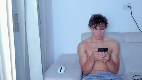 Laureent online show from January 23, 2025, 10:43 am