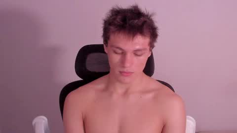 Laureent online show from April 3, 2026, 10:35 am