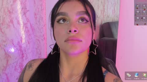 Snapshot of lauren_camila1 chatting on December 6, 2024, 2:57 am Lau online show from December 6, 2024, 2:57 am