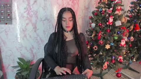 Snapshot of lauren_camila1 chatting on December 27, 2024, 2:04 am Lau online show from December 27, 2024, 2:04 am