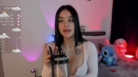 Snapshot of lauren_camila1 chatting on October 17, 2025, 2:04 am Lau online show from October 17, 2025, 2:04 am