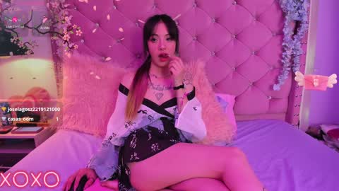 Lauren evans9 online show from February 6, 2025, 5:57 am