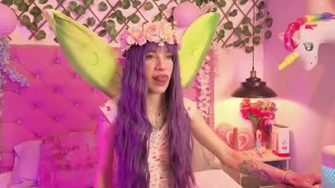 Lauren evans9 online show from December 4, 2025, 4:11 am