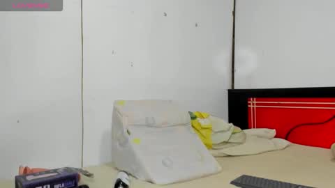 Snapshot of lauren_mark_ chatting on September 29, 2025, 1:33 am lauren_mark_ online show from September 29, 2025, 1:33 am