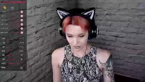 Snapshot of lauren_raquel chatting on June 12, 2026, 7:02 pm Eva online show from June 12, 2026, 7:02 pm