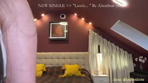 Snapshot of laurenbrite chatting on May 8, 2026, 3:50 pm Lauren Brite online show from May 8, 2026, 3:50 pm
