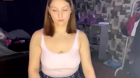 Hannah online show from November 17, 2025, 4:57 pm