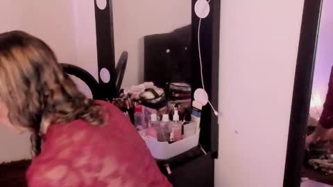 Snapshot of laurenn_111 chatting on May 26, 2026, 1:01 am laurenn_111 online show from May 26, 2026, 1:01 am