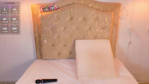 laurenn_smitth online show from December 14, 2025, 12:32 pm