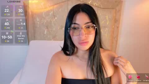 laurenn_smitth online show from January 19, 2026, 12:31 pm