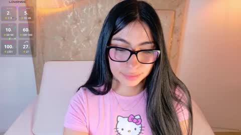 laurenn_smitth online show from March 18, 2026, 1:58 pm