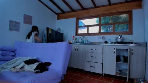 Snapshot of laurent_a chatting on February 28, 2025, 1:58 pm Lucie online show from February 28, 2025, 1:58 pm