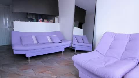 Snapshot of laurent_a chatting on September 13, 2025, 6:40 pm Lucie online show from September 13, 2025, 6:40 pm