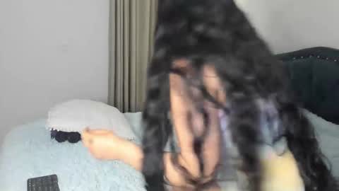 daniela angel     online show from December 22, 2025, 2:52 am