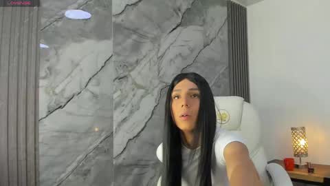 Snapshot of laurent_moore chatting on May 26, 2026, 7:10 pm Laurent online show from May 26, 2026, 7:10 pm