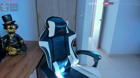 lau online show from January 10, 2025, 9:10 pm