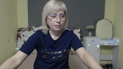 Lauren online show from March 29, 2026, 5:40 am