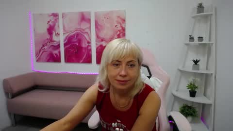 Lauren online show from July 27, 2026, 8:54 am