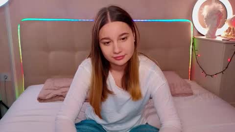 Snapshot of laurieperez chatting on December 22, 2025, 12:57 pm Lola online show from December 22, 2025, 12:57 pm