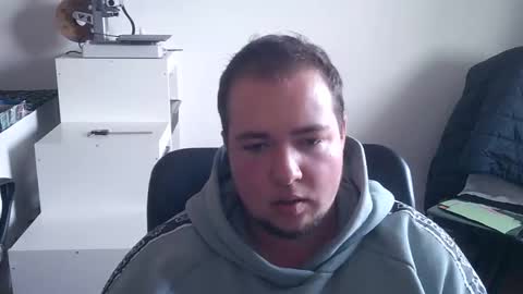 Snapshot of laurin_ftm chatting on November 11, 2025, 1:44 pm laurin_ftm online show from November 11, 2025, 1:44 pm