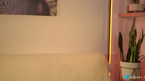 laurita_4 online show from June 4, 2026, 1:39 pm