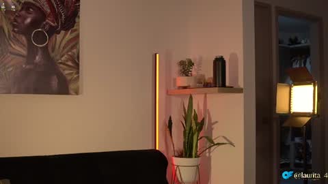 laurita_4 online show from July 8, 2026, 1:26 pm