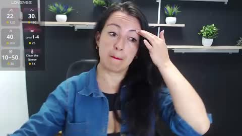 Laury  online show from July 27, 2026, 6:26 pm