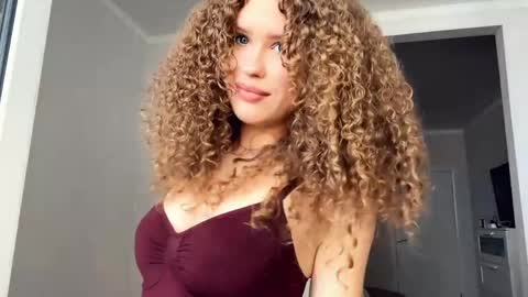 Elin online show from May 30, 2026, 9:50 am