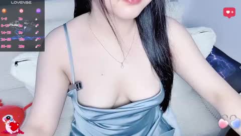 Snapshot of lavender_02 chatting on April 26, 2026, 12:19 am Tina online show from April 26, 2026, 12:19 am