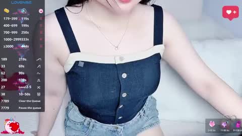 Snapshot of lavender_02 chatting on May 28, 2026, 6:27 pm Tina online show from May 28, 2026, 6:27 pm