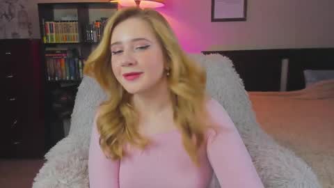 Snapshot of lavender_tender chatting on September 13, 2025, 7:24 pm Lav online show from September 13, 2025, 7:24 pm