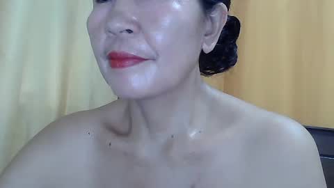 lavine1983 online show from July 18, 2026, 2:27 am