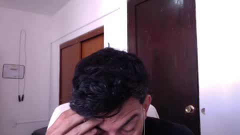 Snapshot of lavish_couple chatting on February 12, 2026, 5:30 pm JOHN HOLMES JR online show from February 12, 2026, 5:30 pm