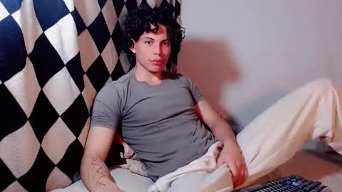 ZAmbrano online show from April 2, 2026, 2:53 am