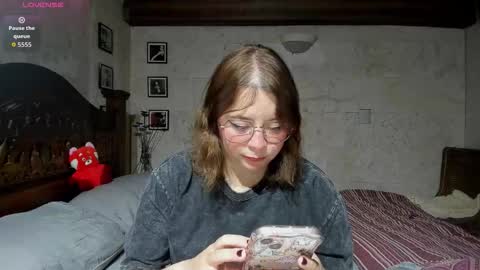 laylaah online show from February 2, 2026, 12:53 am