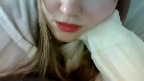 layannalea online show from January 20, 2025, 5:48 pm